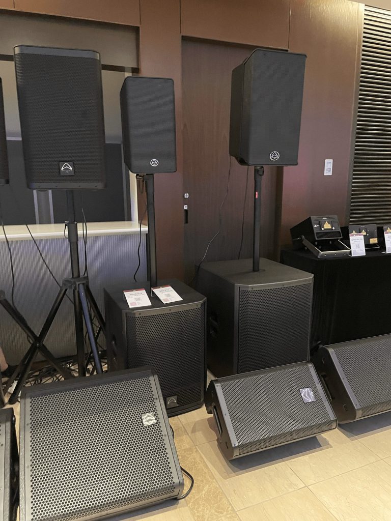 ホワイエ WHARFEDALE PRO